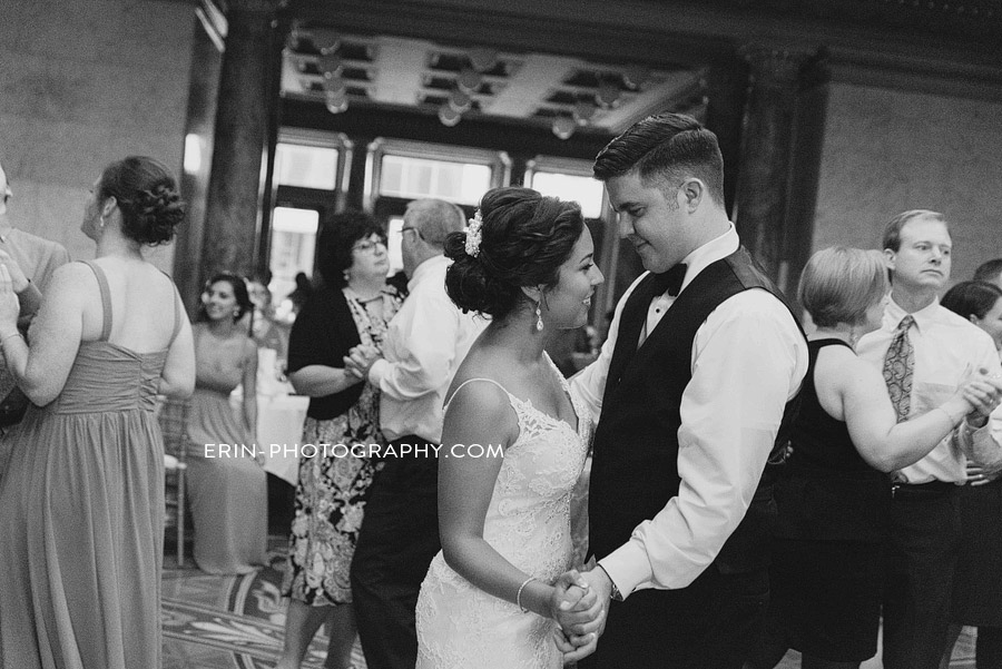 allen_county_courthouse_wedding_photographer_fort_wayne_indiana_baresic-095